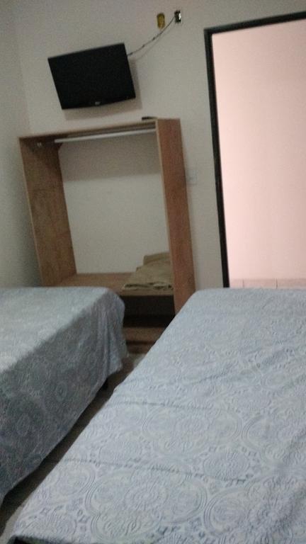 Dormitorio Canarinho Goiânia Exterior foto