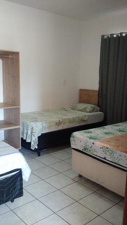 Dormitorio Canarinho Goiânia Exterior foto