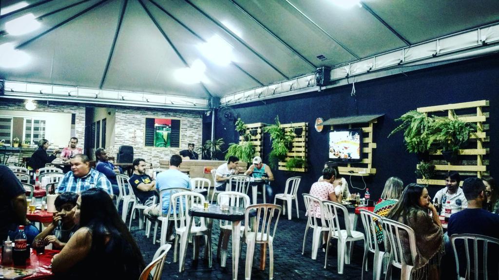 Dormitorio Canarinho Goiânia Exterior foto